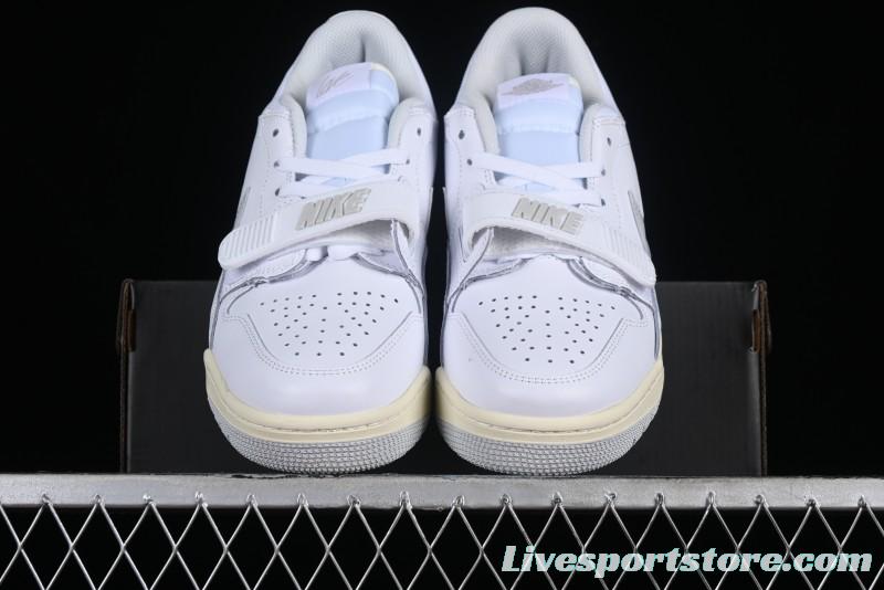 Air Jordan Legacy AJ312 Low Sneakers