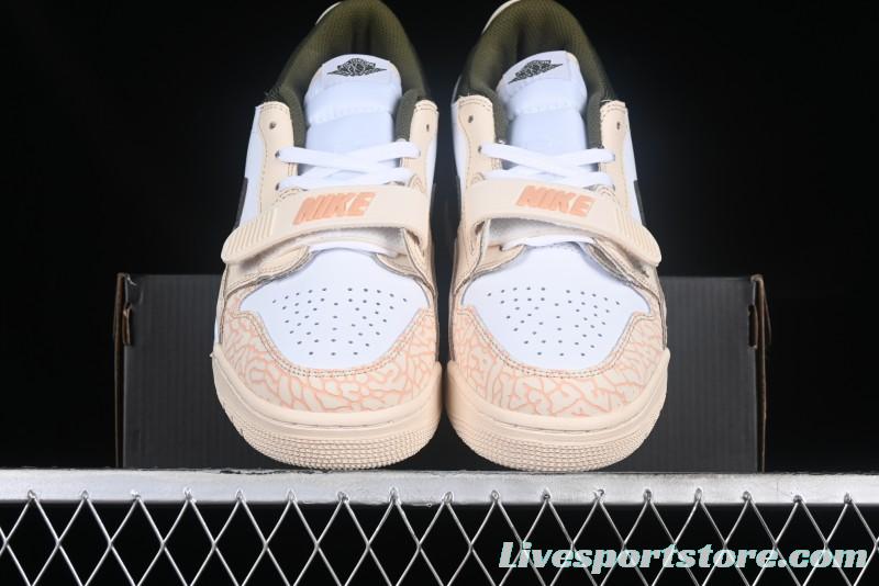 Air Jordan Legacy AJ312 Low Sneakers