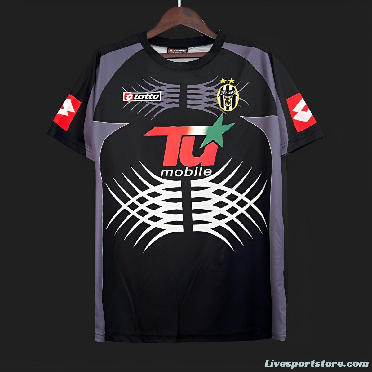 Retro 01/02 Juventus Black Goalkeeper Jersey